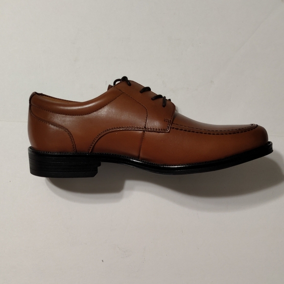 G.H. Bass & Company Men's NWOT Tan Sheldon Shoes Size 9.5 m - Picture 7 of 11